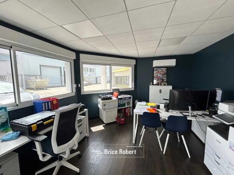 Flex en Chassieu en venta - Foto del edificio - Imagen 3 de 9