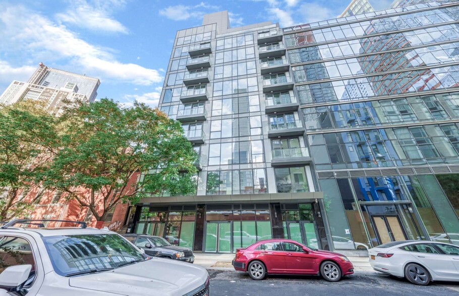 4262 Hunter St, Long Island City, NY en venta - Foto del edificio - Imagen 1 de 1