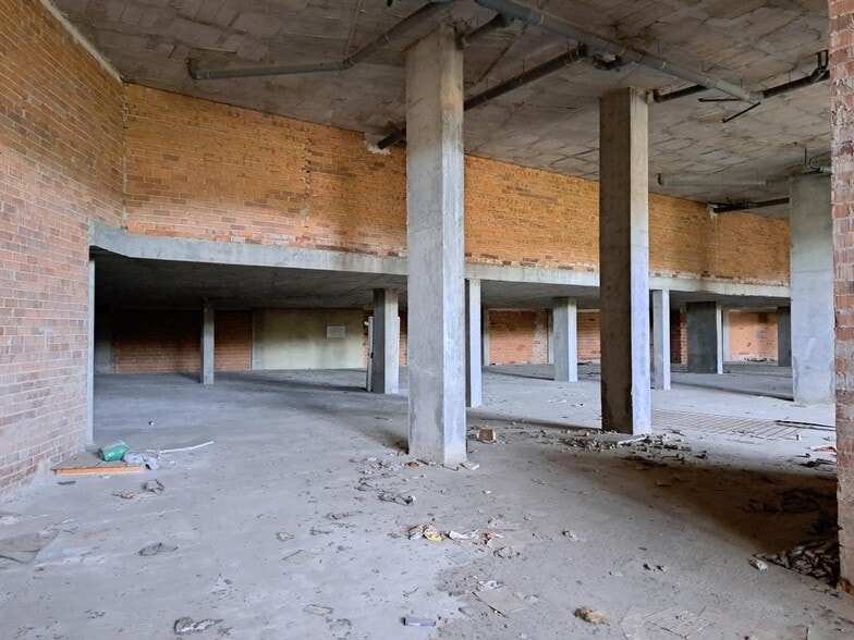 Local en Alzira en venta - Foto del edificio - Imagen 2 de 28