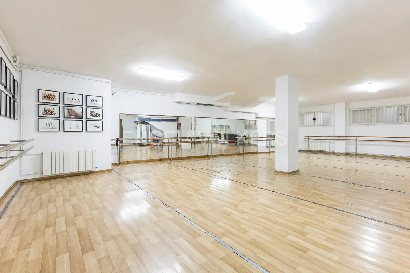 Edificio residencial en Barcelona, Barcelona en venta Foto del interior- Imagen 1 de 2