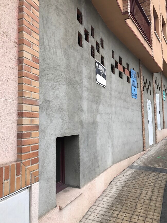 Más detalles de Calle las Nieves, 29, Segovia - Local en alquiler