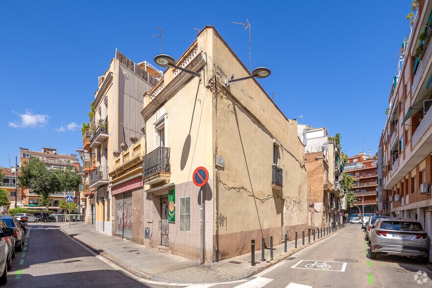 Carrer de la Garrotxa, 21-23, Barcelona, Barcelona en venta - Foto del edificio - Imagen 2 de 2