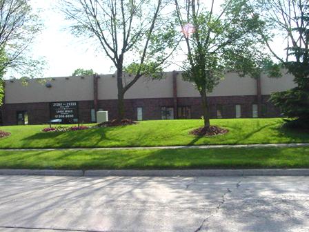 21291 Hilltop St, Southfield, MI en alquiler - Foto principal - Imagen 1 de 12