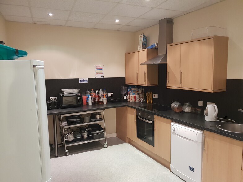 43 John Finnie St, Kilmarnock en venta - Foto del edificio - Imagen 3 de 6