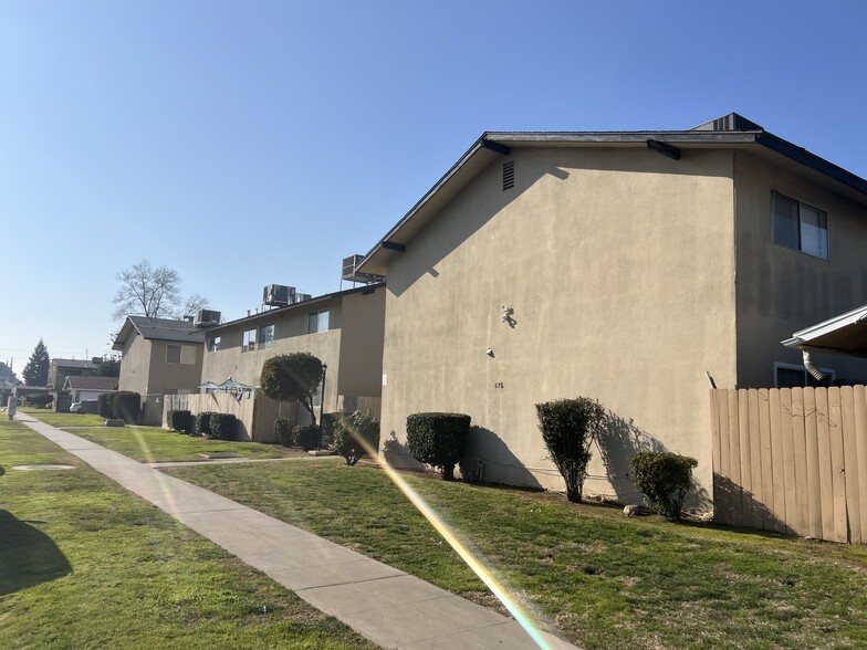 475 N Manila Ave, Fresno, CA en venta - Foto del edificio - Imagen 3 de 8