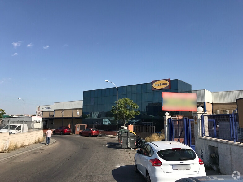 Calle Puerto Morcuera, 3, Leganés, Madrid en venta - Foto del edificio - Imagen 3 de 4