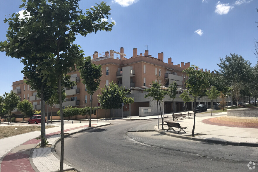 Calle Pastos de Invierno, 9, Navalcarnero, Madrid en venta - Foto del edificio - Imagen 2 de 2