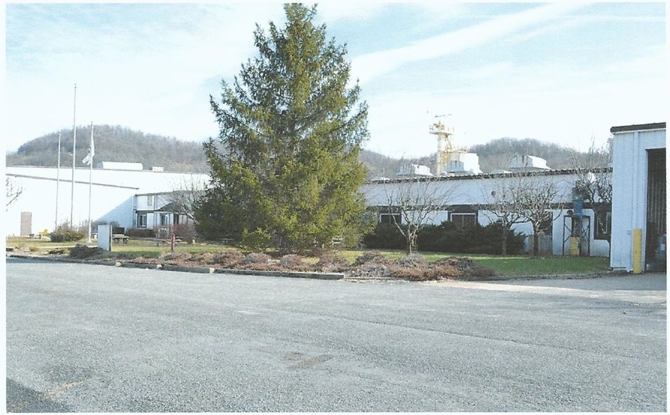 1211 Afg Rd, Bridgeport, WV en alquiler - Foto del edificio - Imagen 2 de 5