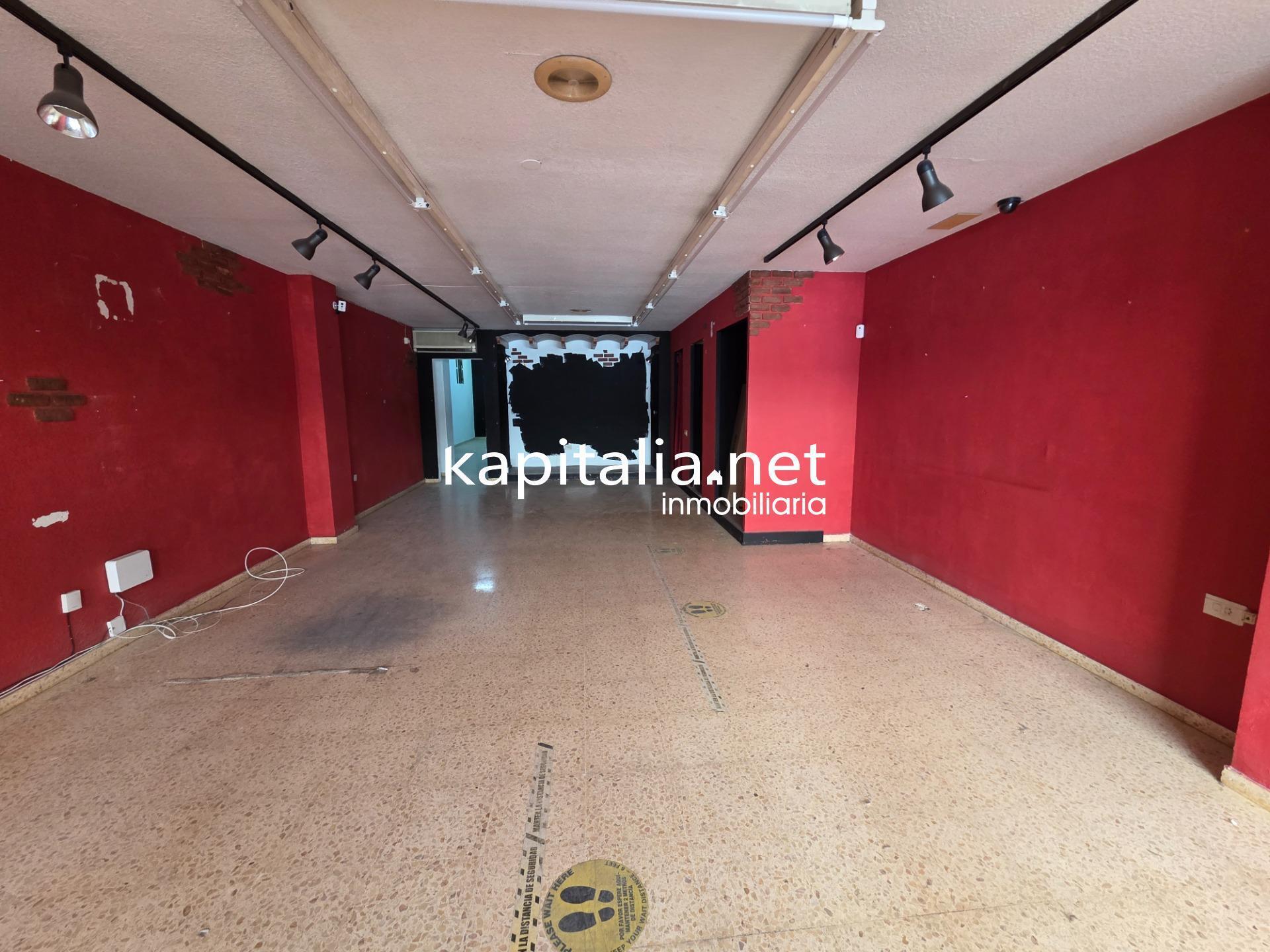 Local en Ontinyent, Valencia en venta Foto del interior- Imagen 1 de 8
