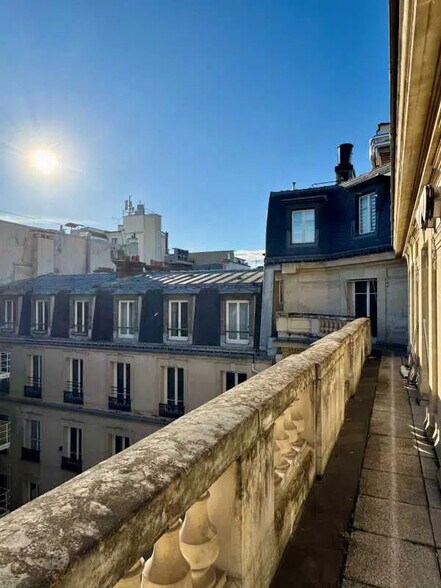 18 Rue Volney, Paris en alquiler - Foto del edificio - Imagen 2 de 10