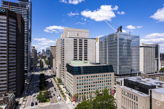 375 University Ave, Toronto, ON - VISTA AÉREA  vista de mapa