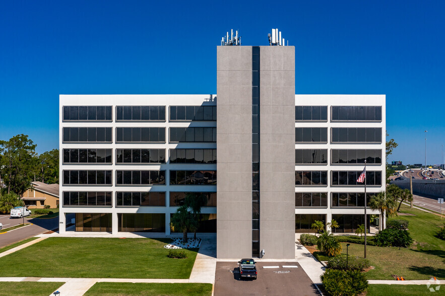 2536 Countryside Blvd, Clearwater, FL en alquiler - Foto del edificio - Imagen 3 de 7