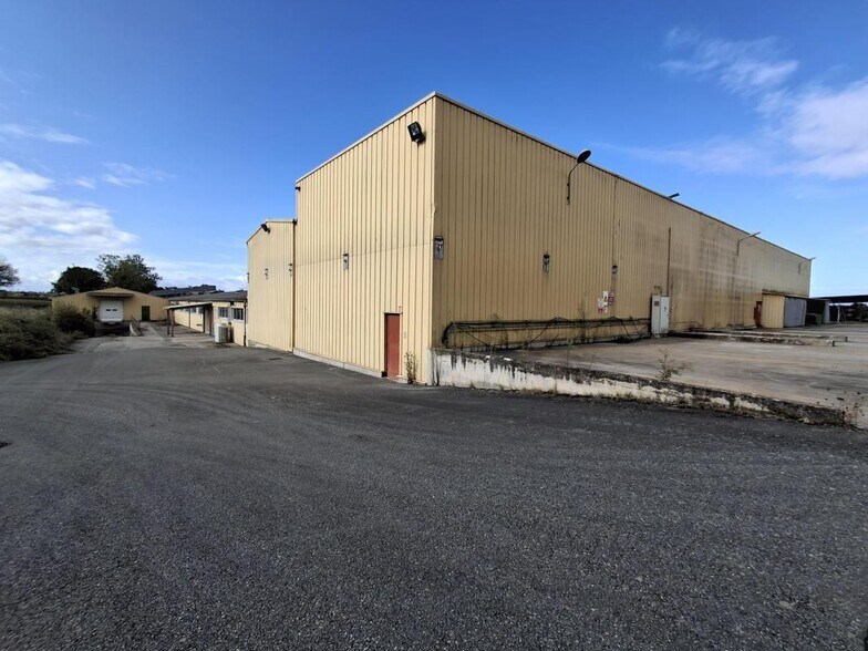 Flex en Saint-Trivier-sur-Moignans en alquiler - Foto del edificio - Imagen 3 de 7