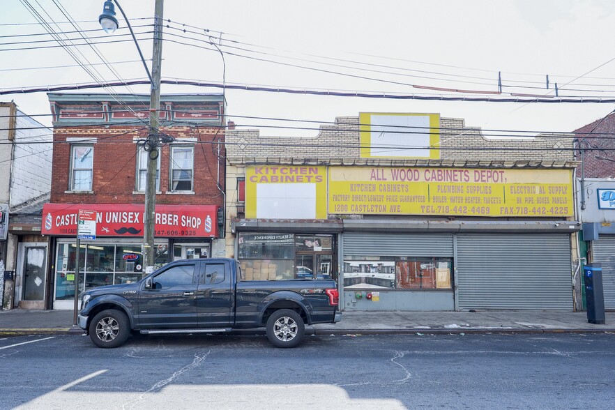 2 Retail Buildings Plus Business cartera de 2 inmuebles en venta en LoopNet.es - Foto del edificio - Imagen 1 de 43