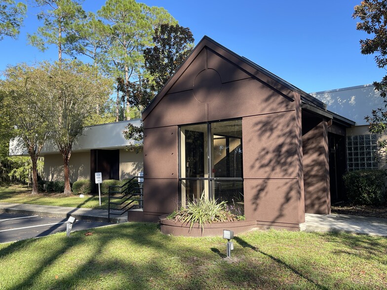 404 SW 140th Ter, Newberry, FL en alquiler - Foto del edificio - Imagen 3 de 6