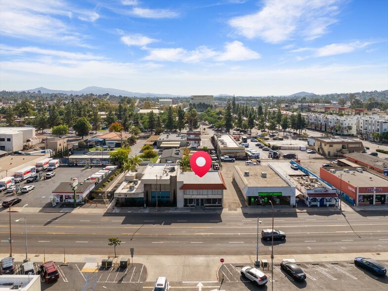 239 W Washington Ave, Escondido, CA en venta - Foto del edificio - Imagen 1 de 32