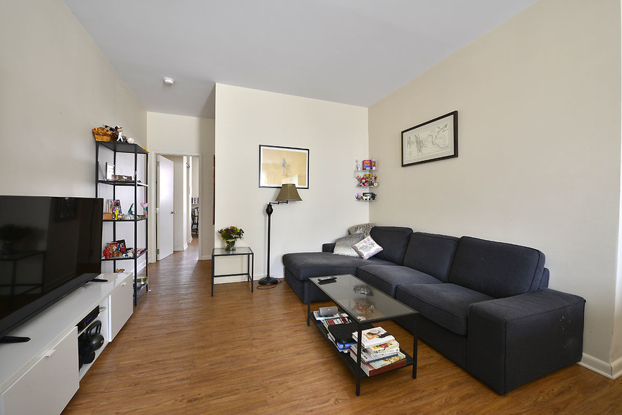 385 Van Brunt St, Brooklyn, NY en venta - Foto del interior - Imagen 3 de 12