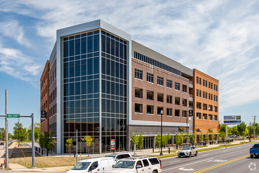 805 S Walton Blvd, Bentonville, AR en alquiler - Foto del edificio - Imagen 3 de 7