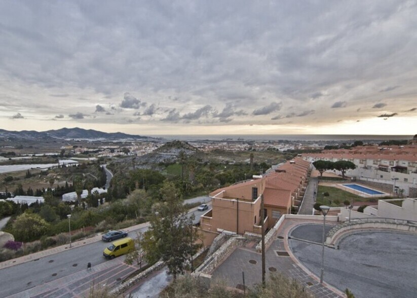 Calle Frida Kahlo, Motril, Granada en venta - Vista aérea - Imagen 1 de 9