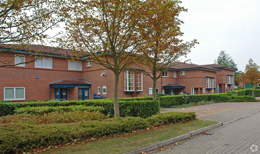 Crown Hl, Milton Keynes en alquiler - Foto del edificio - Imagen 2 de 4