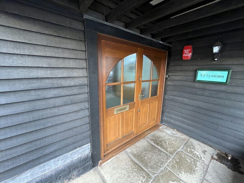 Church Rd, Penn en alquiler - Foto del edificio - Imagen 2 de 6