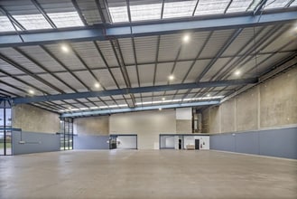 317-321 Woodpark Rd, SMITHFIELD en alquiler Foto del interior- Imagen 1 de 12