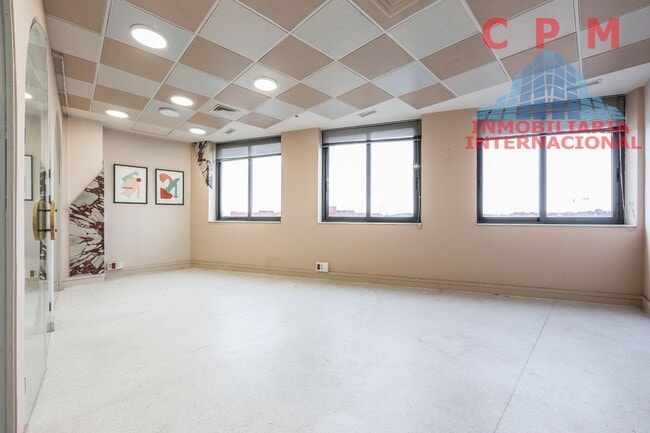 Más detalles de Oficina en alquiler