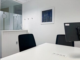 Más detalles de 9 Rue Gaston Boyer, Reims - Oficina en alquiler