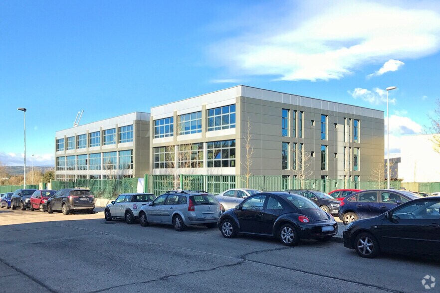 Oficina en Las Rozas de Madrid, Madrid en venta - Foto del edificio - Imagen 2 de 9