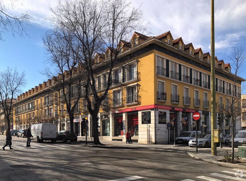 Calle Abastos, 94, Aranjuez, Madrid en venta - Foto del edificio - Imagen 1 de 2