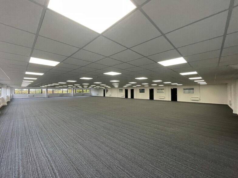 1 Warpsgrove Ln, Chalgrove en alquiler - Foto del edificio - Imagen 2 de 14