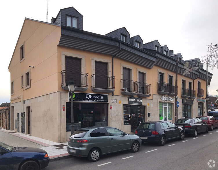 Plaza Epifanio Velasco, 1, Torrelodones, Madrid en alquiler - Foto del edificio - Imagen 2 de 2