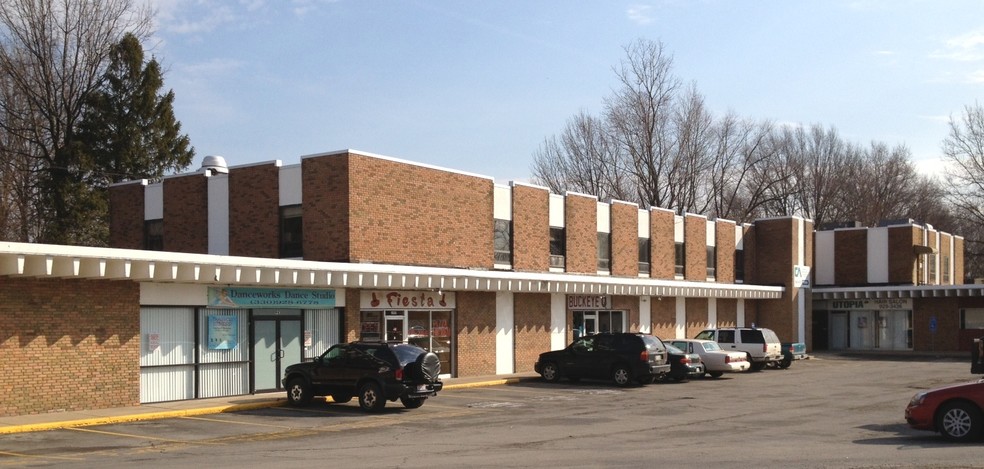 1911-1943 Bailey Rd, Cuyahoga Falls, OH en alquiler - Foto del edificio - Imagen 3 de 7