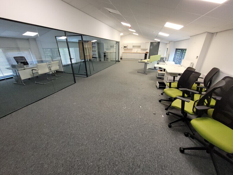 442 Stockport Rd, Warrington en alquiler - Foto del interior - Imagen 3 de 17