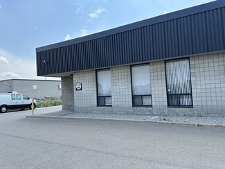 Más detalles para 173 Glidden Rd, Brampton, ON - Naves en venta