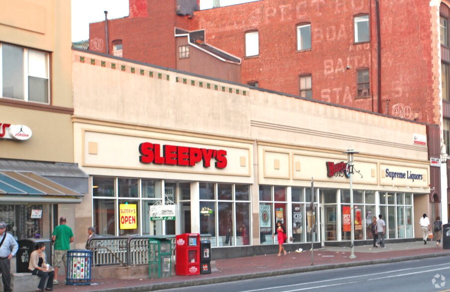 596-600 Massachusetts Ave, Cambridge, MA en alquiler - Foto del edificio - Imagen 3 de 13