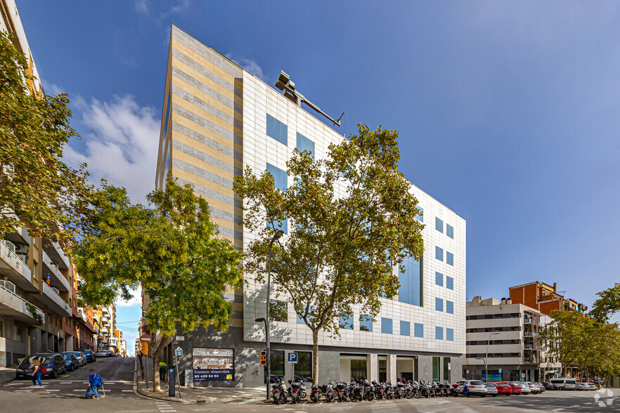 Carrer De Lepant, 410, Barcelona, Barcelona en alquiler - Foto del edificio - Imagen 3 de 7