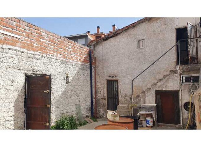 Más detalles de Calle de Manuel Sandoval, 25, Torrejón de Ardoz - Terreno en venta