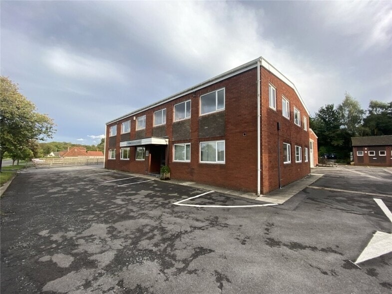 Low Moor Ln, Knaresborough en alquiler - Foto del edificio - Imagen 1 de 2
