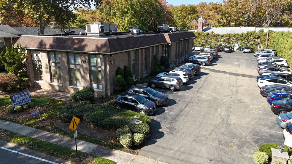 25-15 Fair Lawn Ave, Fair Lawn, NJ en alquiler - Foto del edificio - Imagen 2 de 5