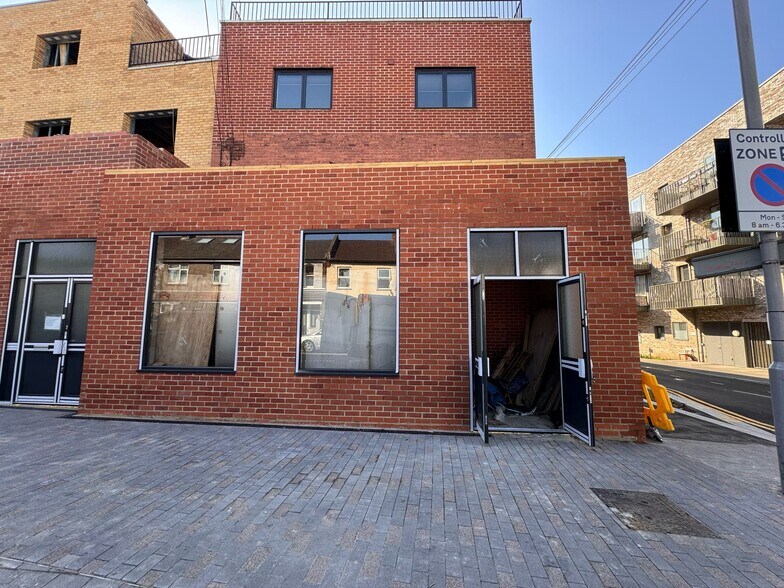 28-30 St Andrews Rd, London en alquiler - Foto del edificio - Imagen 3 de 3