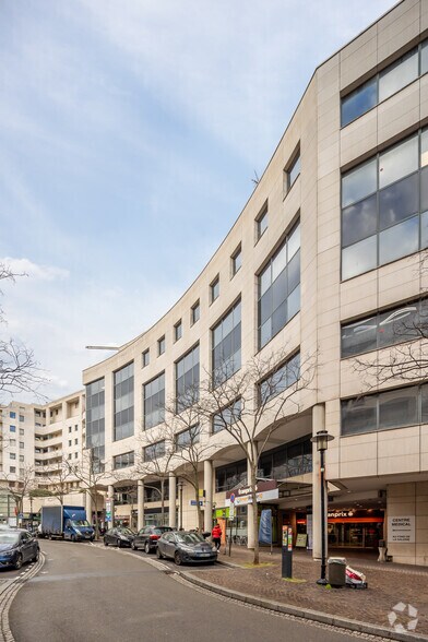 6-20 Rue Jacques Daguerre, Rueil-Malmaison en alquiler - Foto del edificio - Imagen 2 de 5