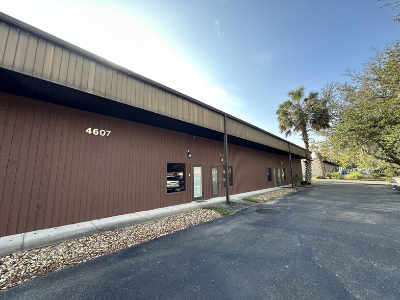 4607 NW 6th St, Gainesville, FL en alquiler - Foto del edificio - Imagen 1 de 8