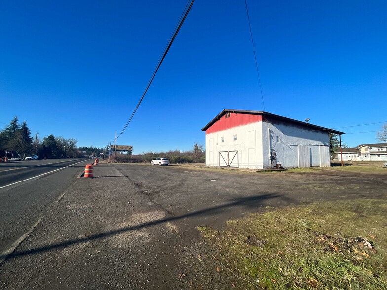 28425 Salmon River Hwy, Grand Ronde, OR en alquiler - Foto del edificio - Imagen 2 de 32