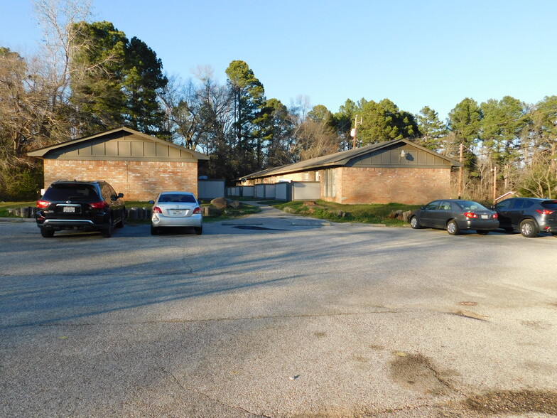 703 E Center St, White Oak, TX en venta - Foto principal - Imagen 1 de 7