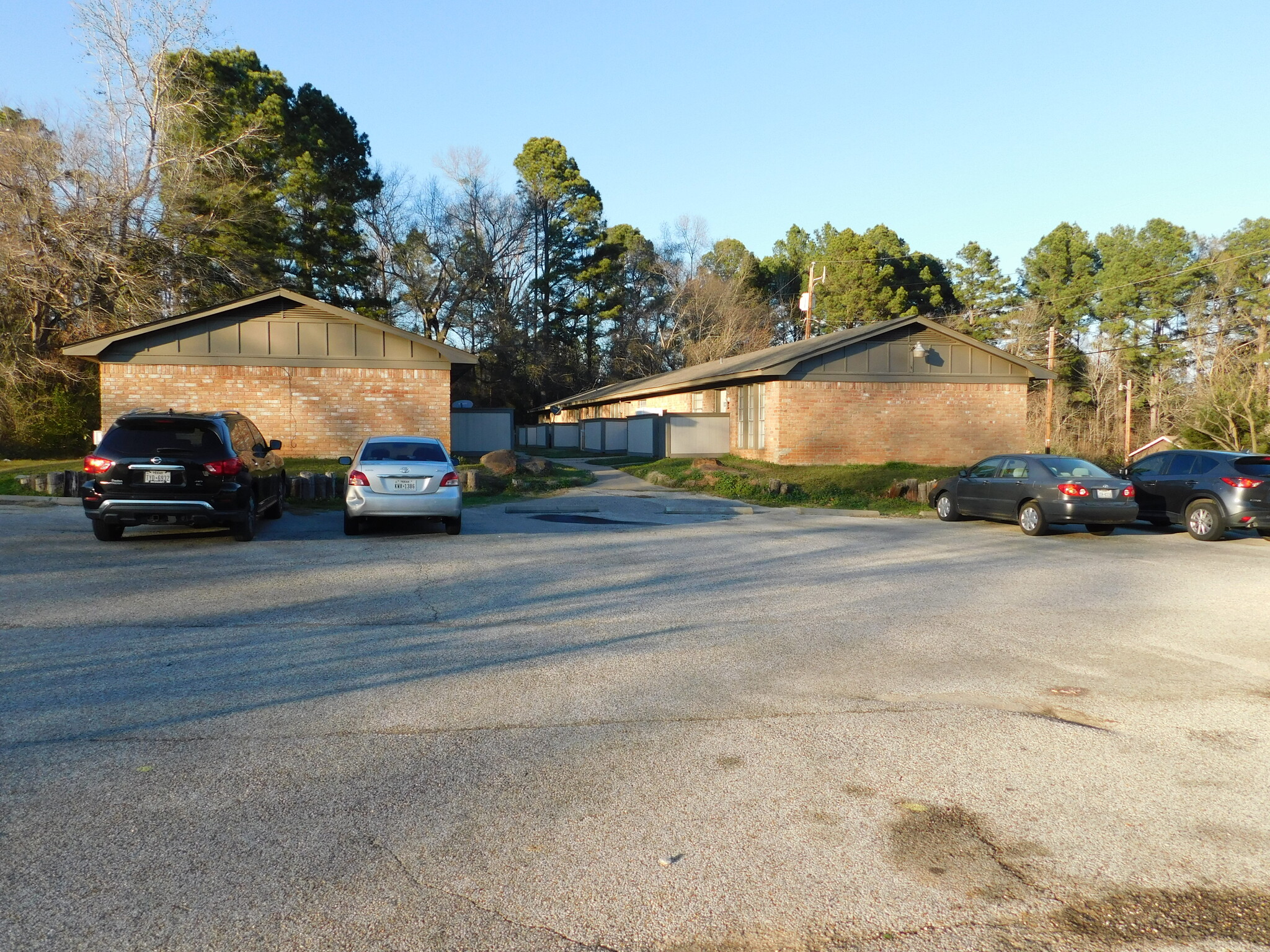 703 E Center St, White Oak, TX en venta Foto principal- Imagen 1 de 8