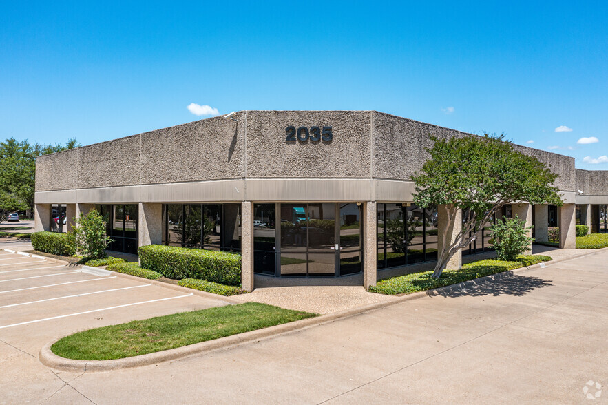 2035 Royal Ln, Dallas, TX en alquiler - Foto del edificio - Imagen 1 de 6