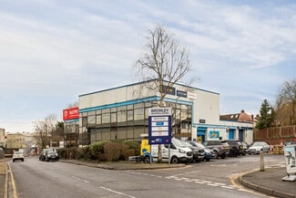 Más detalles de Waldo Rd, Bromley - Nave en alquiler