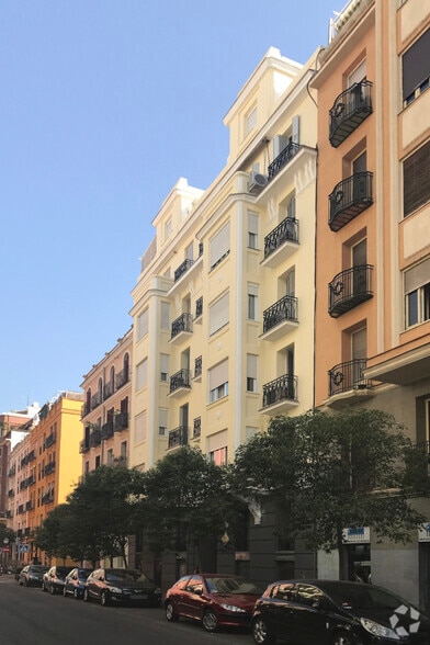 Calle de Juan de Austria, 22, Madrid, Madrid en venta - Foto del edificio - Imagen 2 de 2