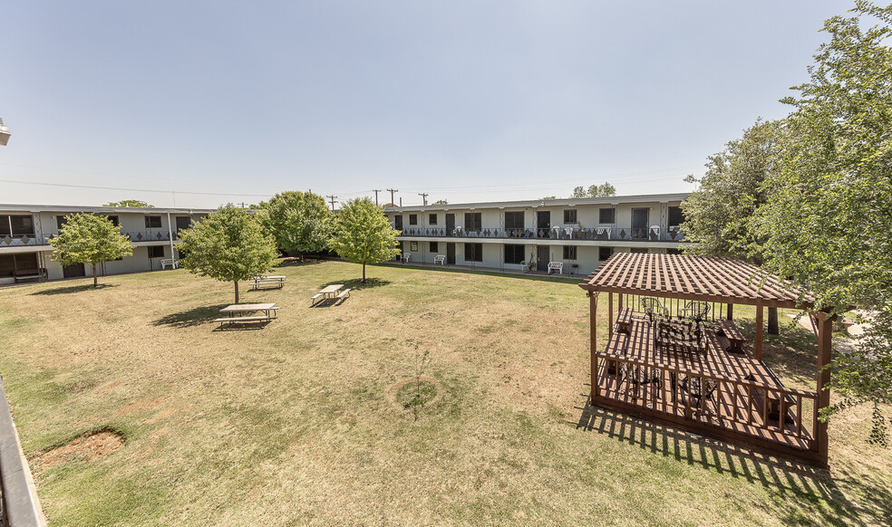 2301 50th St, Lubbock, TX en venta - Foto del edificio - Imagen 3 de 26